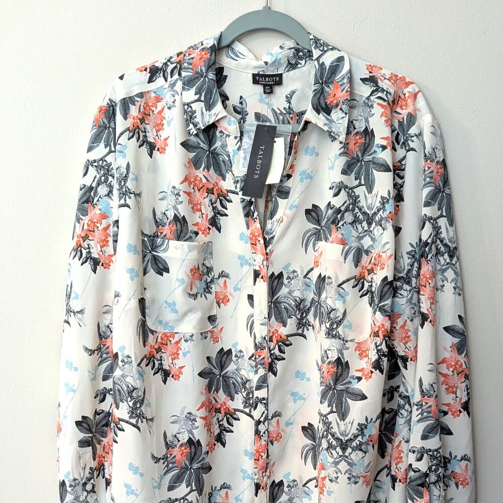 NWT Talbots Nantucket Women's Floral Print Button Front Blouse. Size 3X